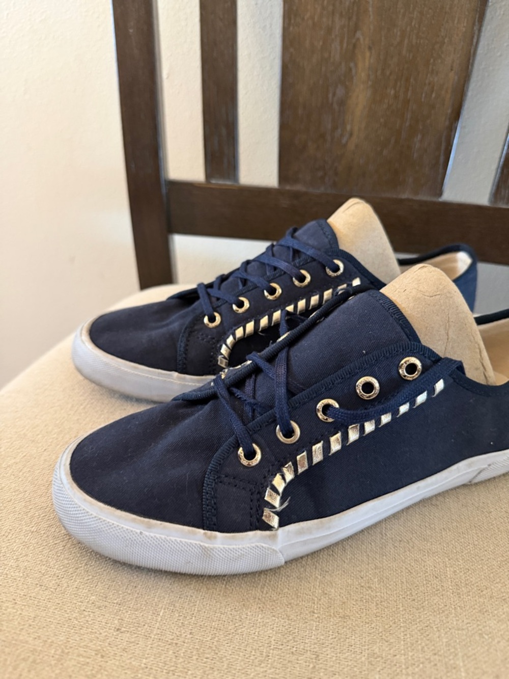 Jack Rogers Women’s Carter Canvas Metallic Sneakers Navy Blue Gold Size 8 View 3